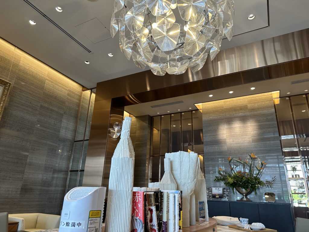 レクサス広島東店1階ラウンジ