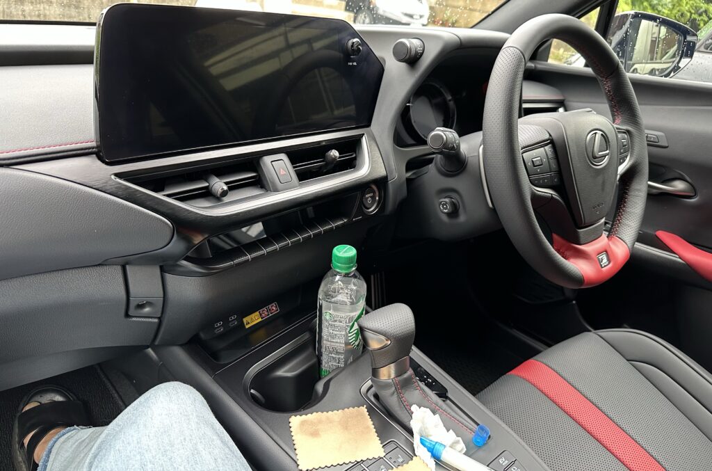 レクサスUX車内 内装コーティング施工